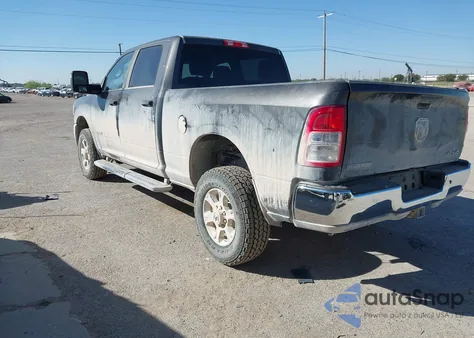 2024 Ram 2500 Big Horn 4X4 6'4 Box from USA, damaged, VIN 3C6UR5DJ0RG366564